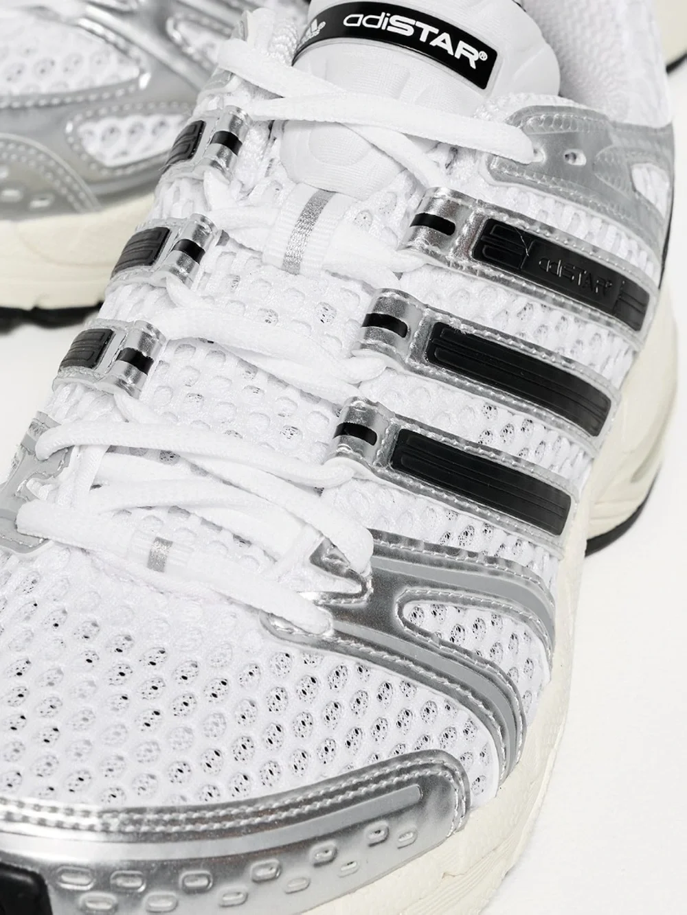 adidas Adistar Control 5 Sneakers